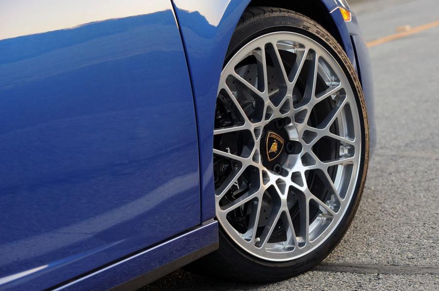  Lamborghini Gallardo LP550-2 Spyder 2011 года  (фото 51 из 78)